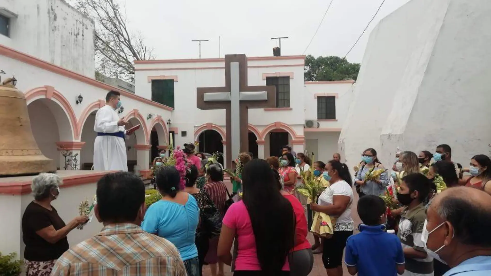 Iglesia en Semana Santa en Altamira